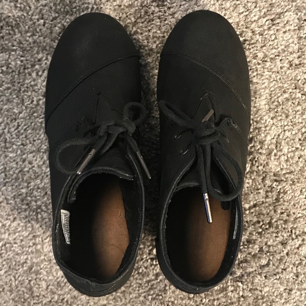 Toms Black Boot Wedges